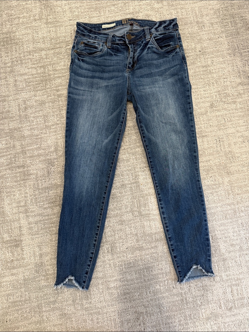 Kut from the Kloth Dark Blue Skinny Jeans with Frayed Hem